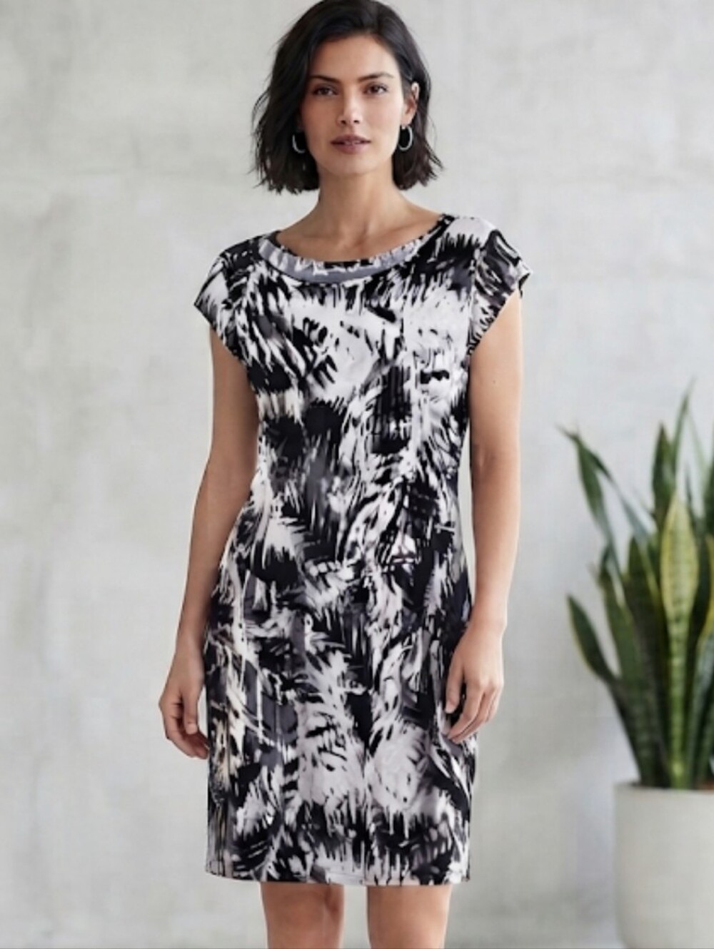 Apt. 9 Black and White Soft Abstract Print Cap Sleeve Dress. Size Large